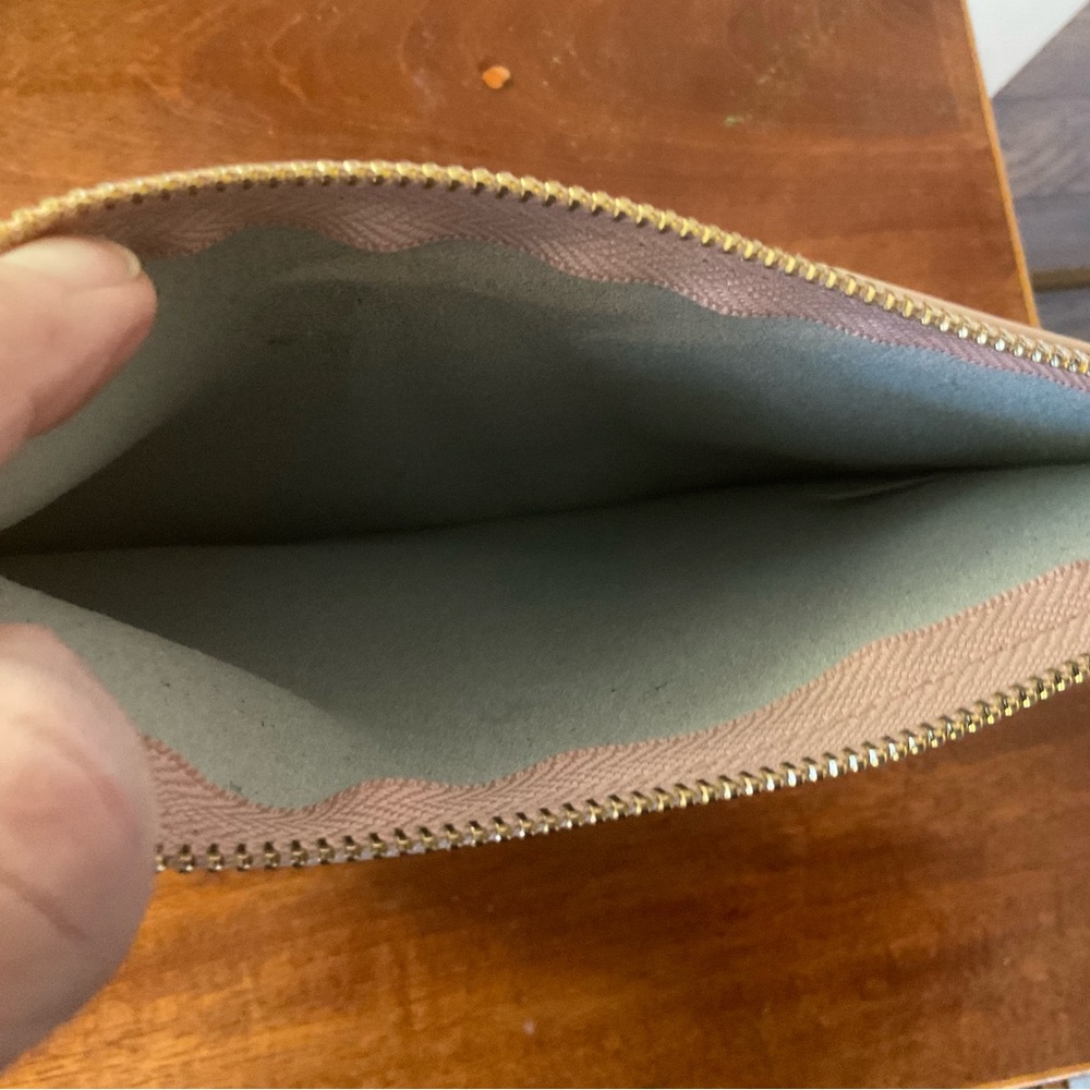 NWT- SAVANNA BLUSH PINK LEATHER BAG/CLUTCH/ WRISTLET - Picture 3 of 3